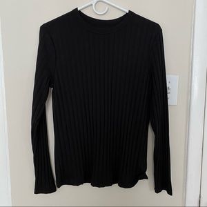 Ribbed long sleeve t-shirt